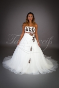 Brautkleid TW0036B - A-Linie Tüll schokobraun farbiges Band Spitze Perlen romantisch 1