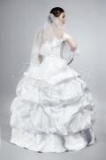 Brautkleid TW0067B - Satin Prinzessinnenstil silberne Stickereien ohne Schleppe 3