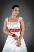 Brautkleid TW0077B - A-Linie rote Stickerei Satin Märchen Schleppe Schnürung 2
