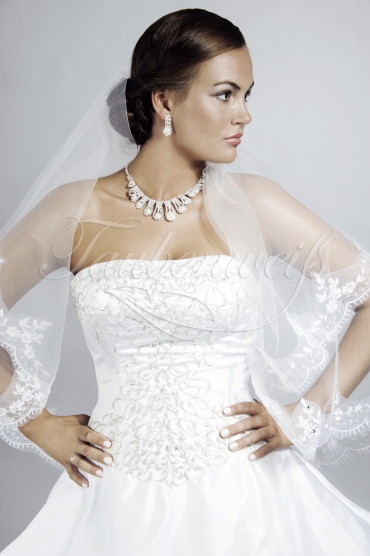 Brautkleid TW0067B - Satin Prinzessinnenstil silberne Stickereien ohne Schleppe 2